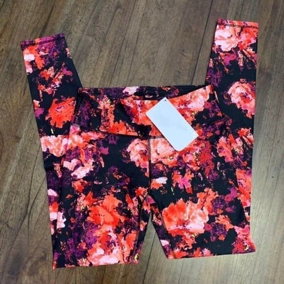 Fabletics (0/2) Full Length Leggings - Picture 4 of 7